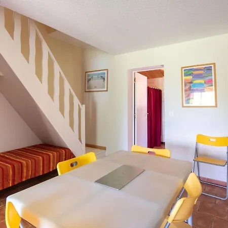 Charming In Poggio-mezzana On The Beachside