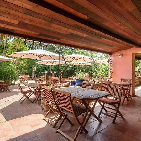 Villa Charming In Poggio-mezzana On The Beachside