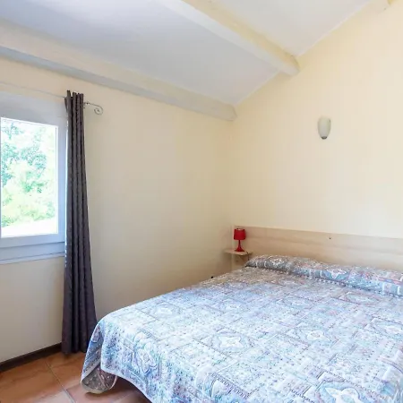 Charming In Poggio-mezzana On The Beachside *