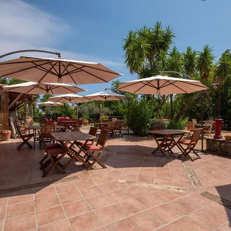 Charming In Poggio-mezzana On The Beachside